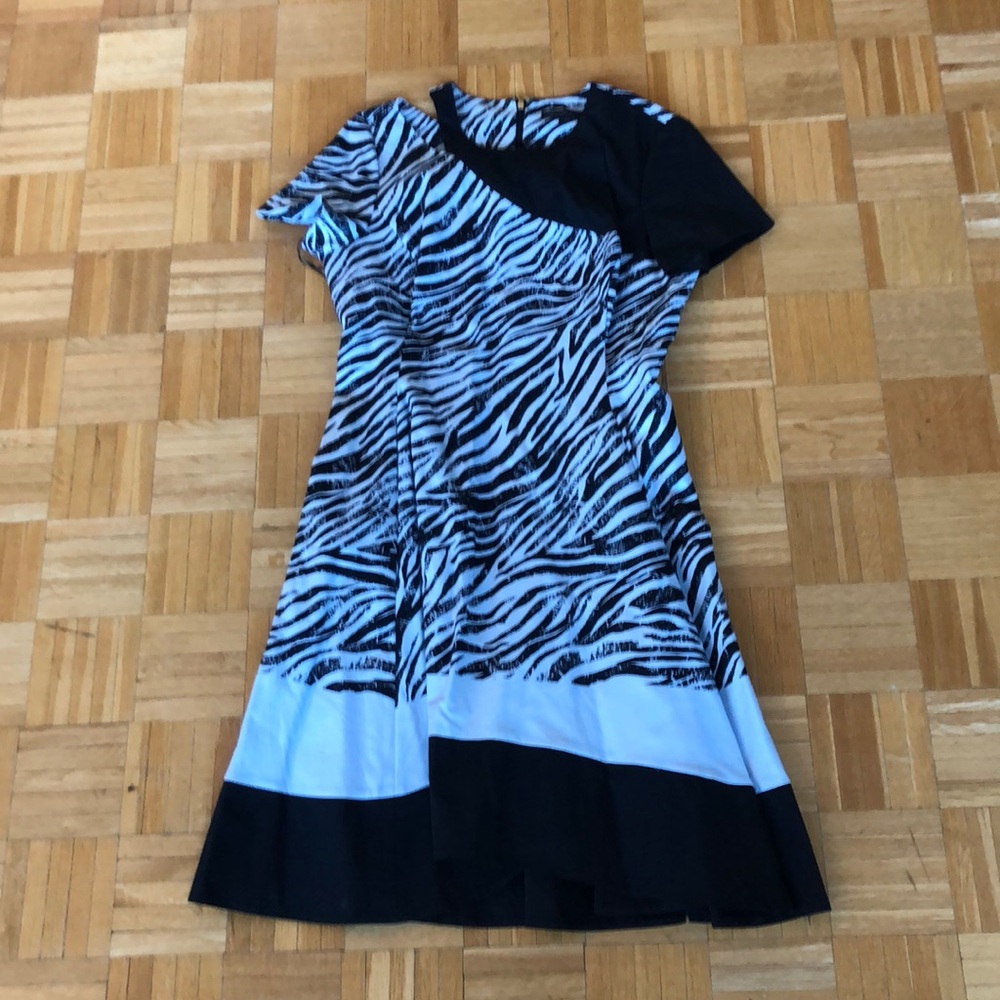 Donna karen New York dress with shoulder cut out detail. Worn once. Size 12